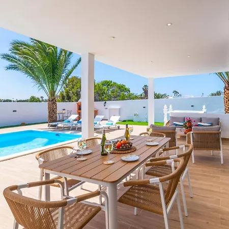 Villa Casa Luna By *